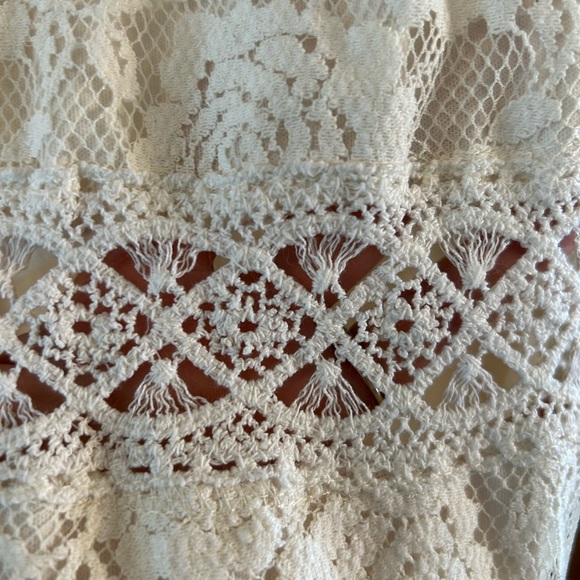 Lace summer dress size medium cream colour - Picture 5 of 5